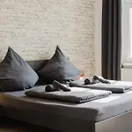 Dessaus Motto Appartements! Solo - Paerchen - Familien - Gruppen * Dessau-Rosslau