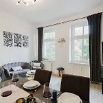 Dessaus Motto Appartements! Solo - Paerchen - Familien - Gruppen Appartement *