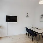 Dessaus Motto Appartements! Solo - Paerchen - Familien - Gruppen
