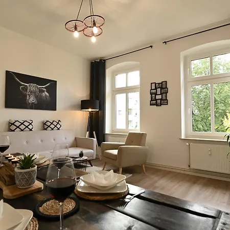 Dessaus Motto Appartements! Solo - Paerchen - Familien - Gruppen