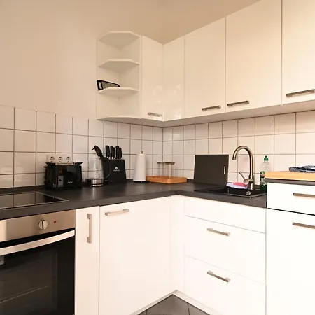 Dessaus Motto Appartements! Solo - Paerchen - Familien - Gruppen Apartment