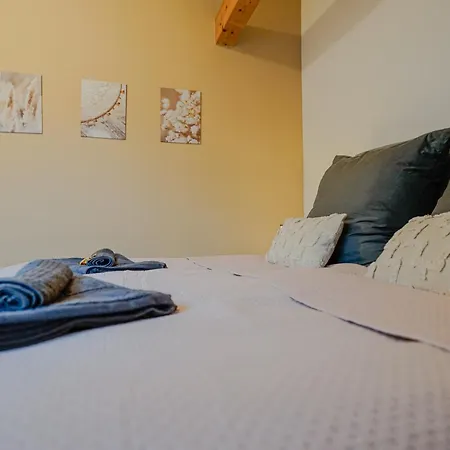 Dessaus Motto Appartements! Solo - Paerchen - Familien - Gruppen Apartment Dessau-Rosslau