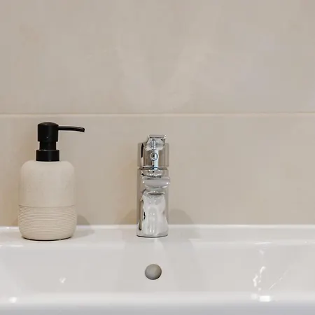 Dessaus Motto Appartements! Solo - Paerchen - Familien - Gruppen Apartament *