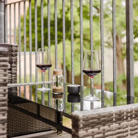 Dessaus Motto Appartements! Solo - Paerchen - Familien - Gruppen Appartement