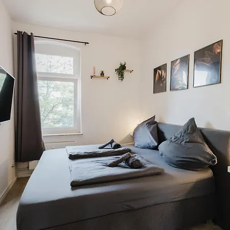 Dessaus Motto Appartements! Solo - Paerchen - Familien - Gruppen Dessau-Rosslau