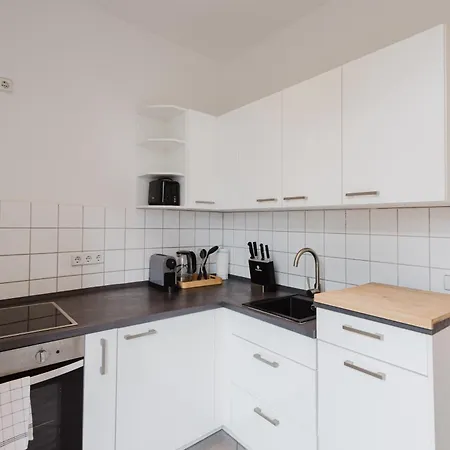 Dessaus Motto Appartements! Solo - Paerchen - Familien - Gruppen Daire Dessau-Rosslau