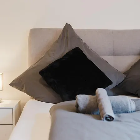 Dessaus Motto Appartements! Solo - Paerchen - Familien - Gruppen Apartament Dessau-Rosslau