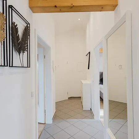 Dessaus Motto Appartements! Solo - Paerchen - Familien - Gruppen דירה *