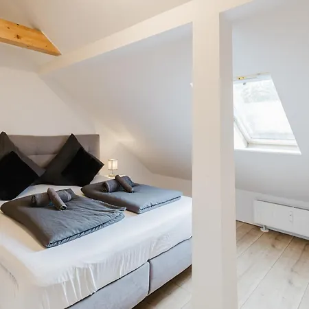 Dessaus Motto Appartements! Solo - Paerchen - Familien - Gruppen דירה