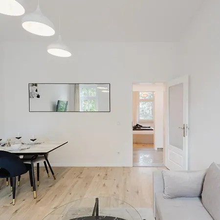 Dessaus Motto Appartements! Solo - Paerchen - Familien - Gruppen Apartament
