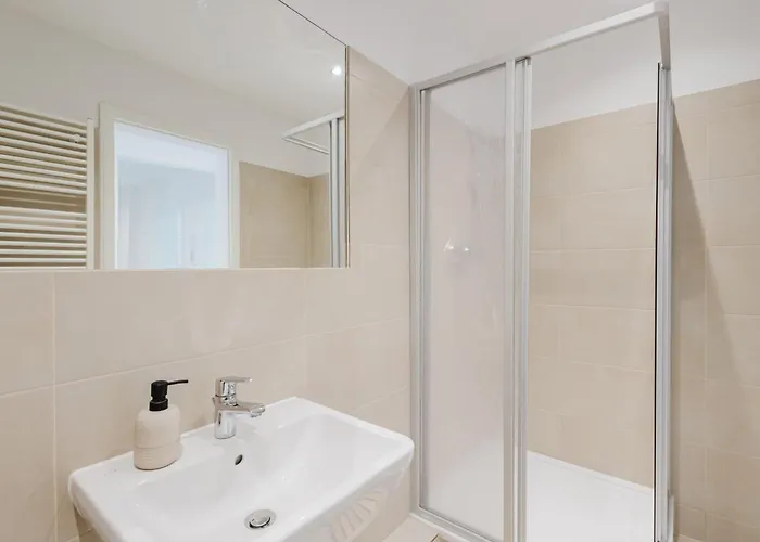 Dessaus Motto Appartements! Solo - Paerchen - Familien - Gruppen Appartement *